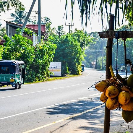 Tenasi Beach Resort Ahangama Eksteriør billede